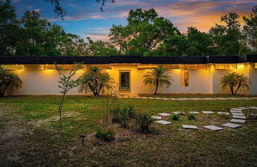 Floral City House | Floral City Oasis/Pool, BBQ Area & Forest View
