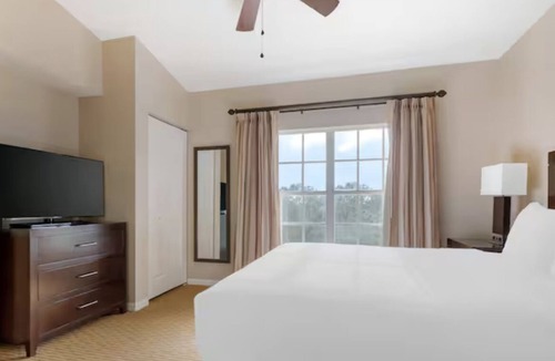 West Kissimmee Resort | Florida Winter Break/Fun Filled Resort! Luxurious Suites Central to Theme Parks