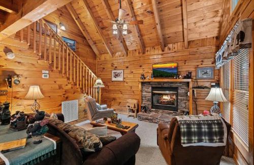 Sevierville House | Forest Fling Cabin