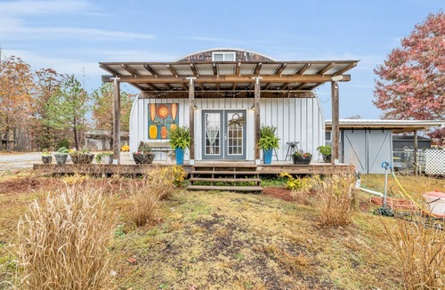 Trenton Cabin | Free Ruby Falls Ticket & More -Mountaintop with mountain view-Farm Stay-Chattanooga-Cloudland Canyon