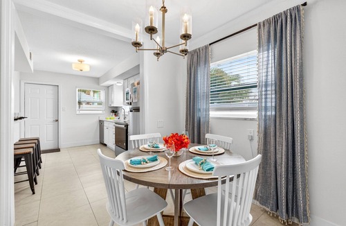 Clearwater Beach Cabin | Frenchy's Cottage 480 in Clearwater Beach