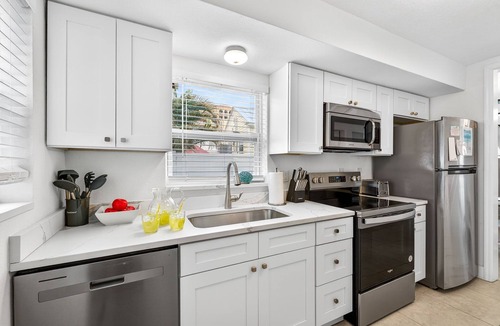 Clearwater Beach Cabin | Frenchy's Cottage 480 in Clearwater Beach