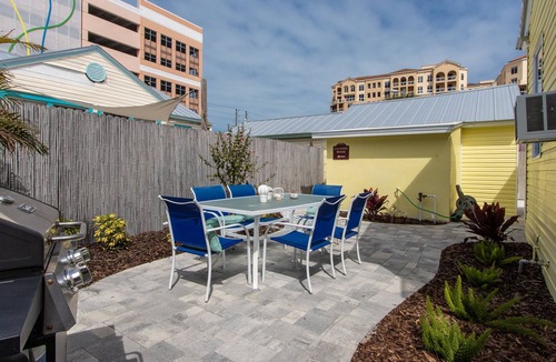 Clearwater Beach House | Frenchy's Cottages on East Shore #482