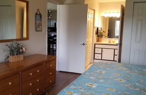 New Port Richey Villa | Fully Furnished End Unit at Seven Springs Country Club