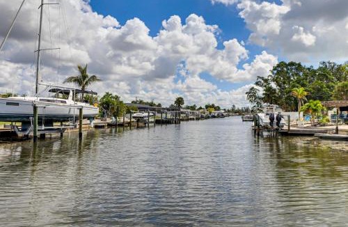 Whitney Beach House | Furnished Sunroom w/TV! Canal-Front Bradenton Gem