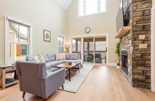 Cullowhee House | Game Room & Wraparound Decks: Cullowhee Home!
