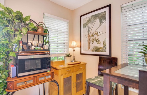Ludlam House | Gateway to the Everglades! Tropical Jungle Cottage