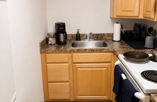 Georgetown Apartment | Georgetown Studio Furnished English Basement