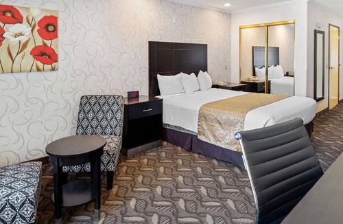 Somerset Hotel | Glendale Hotel