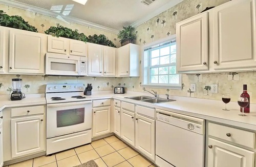Longs House | Golf Course Views accross from Community Pooln