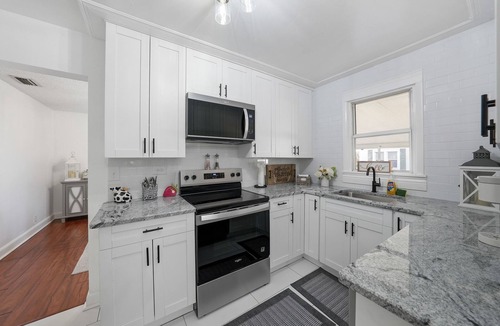 Plant City House | Gordon Grace Less then 5 minutes to I-4.