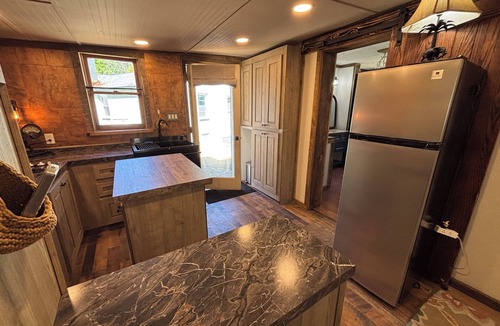 Burnsville House | Gorgeous 1-bedroom river bungalow near picturesque Burnsville