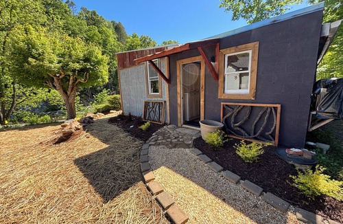 Burnsville House | Gorgeous 1-bedroom river bungalow near picturesque Burnsville