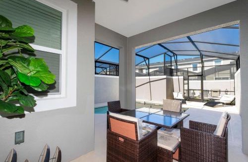 Kissimmee House | Gorgeous 4 Bd Close to Disney w/Pool @ Storey Lake Resort 4245