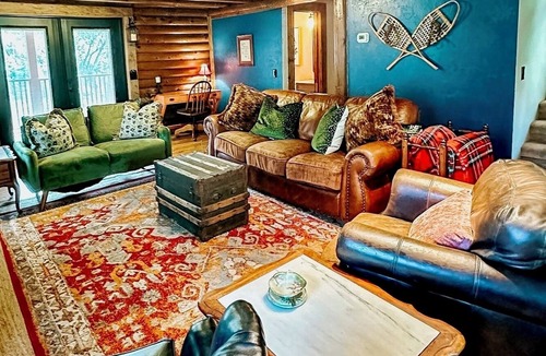 Floral City Cabin | Gorgeous and peaceful 4-bedroom cabin with wooded landscape and gated entry.