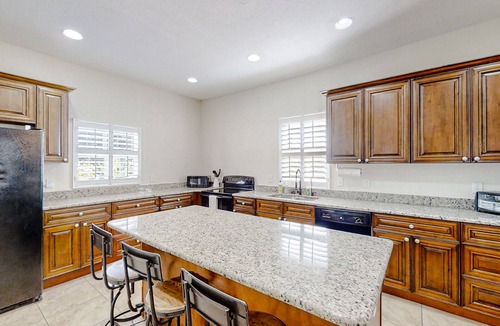 Tampa Heights House | Gorgeously restored historic home with private pool & porch - prime location
