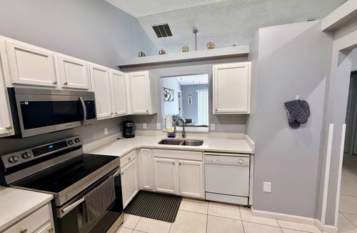 Florida Pines House | Grand Superior Pines 3BR Pool Home near Disney
