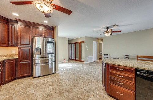 Walsingham Cottage | Great for Digital Nomads! Spacious Home in Largo