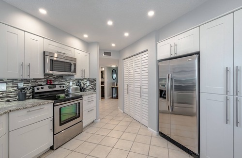 Isla del Sol Condo | Ground Floor Condo- Patio, Resort Pool + Spa, Beach Nearby