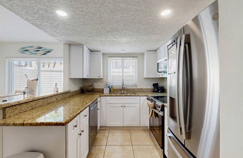 St. Pete Beach Condo | Ground floor getaway with a heated pool and central AC walk to the beach
