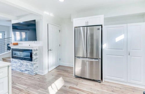 Anacostia House | Group-Friendly DC Stay | 3BR + Free Parking