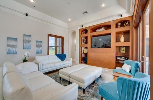 Groveland House | Groveland Home w/Pool: Luxurious Lakefront Oasis!