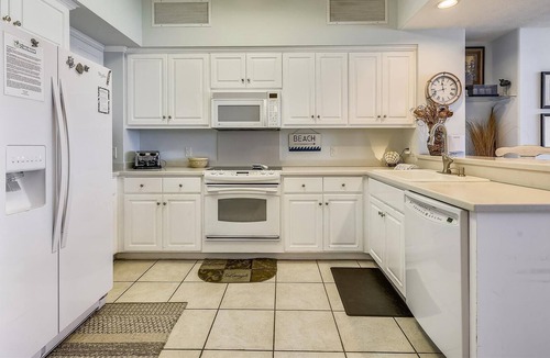 Thomas Drive Condo | Gulf Crest 1402 - 2Br Sleeps 8! Beautiful Decor. Free Fun!