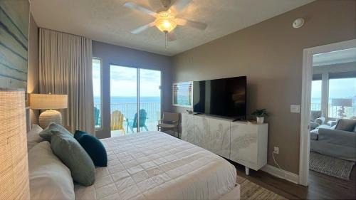 Thomas Drive House | Gulf Crest 2107A
