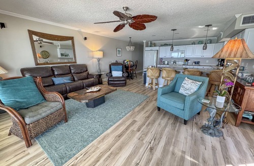 Indian Rocks Beach Condo | Gulf-front condo with amazing water views - steps to the beach