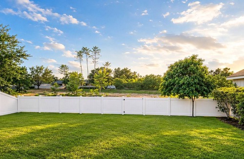 Ruskin House | Gulf Ocean Breeze Escape Spacious 4-bedroom house