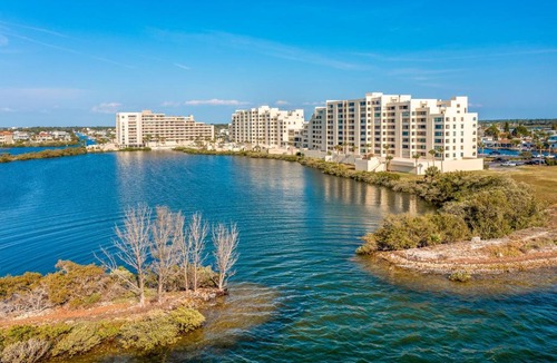 Hudson House | Gulf-View Balcony & Pool Access: Hudson Retreat