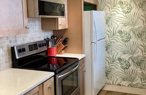 Bayview House | Gulfport Casa Marina, 2 bedroom home next to Clam Bayou Nature Reserve