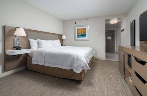 Springfield Hotel | Hampton Inn by Hilton Springfield
