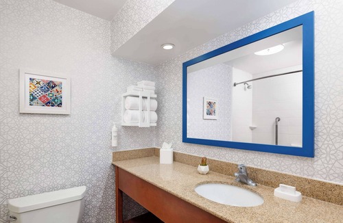 Bonanza Hotel | Hampton Inn Laredo