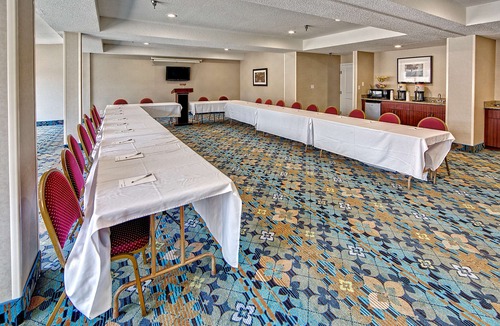 Laurinburg Hotel | Hampton Inn Laurinburg