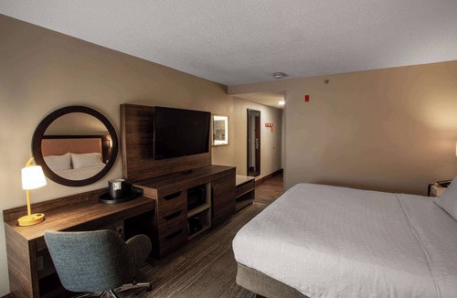 Springfield Hotel | Hampton Inn Springfield