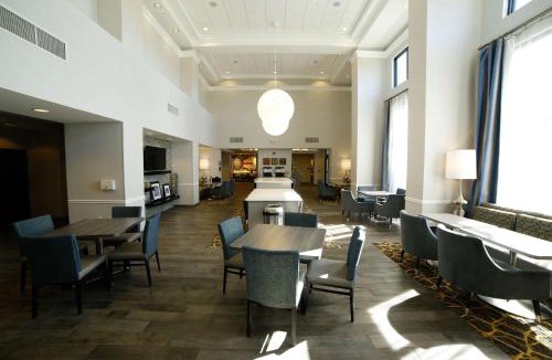 Forest City Hotel | Hampton Inn & Suites Forest City