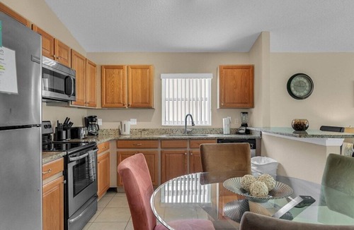 Davenport Villa | Hampton Lakes - Contemporary 4 bedrooms home with game room