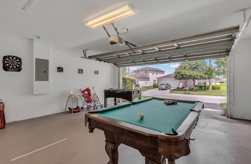 Davenport Villa | Hampton Lakes - Contemporary 4 bedrooms home with game room