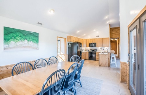 Palisade Acres House | Handsome raised home with private hot tub, & central AC