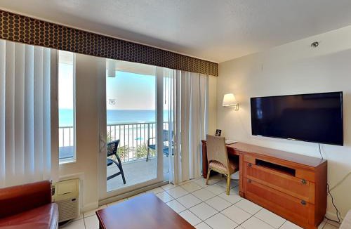 Lenox Park Apartment | Harbour Beach Resort 305