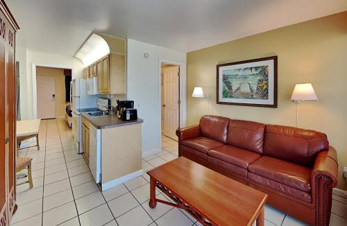 Lenox Park Apartment | Harbour Beach Resort 303