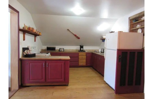 Tudor and Cashel Apartment | Hastings Lodge