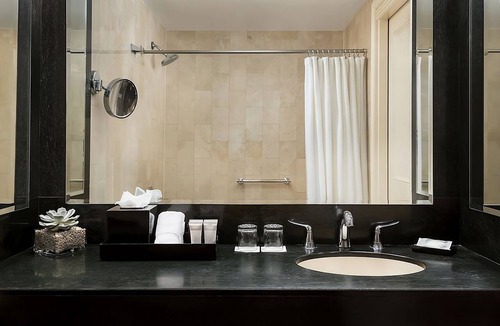 Central New York City Hotel | Haven of Rest and Relaxation! Onsite Dining, Pet-friendly, Walk to Times Square
