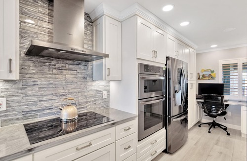 Sunset Beach Condo | Hear the Crash of the Waves/Relax @ Land's End