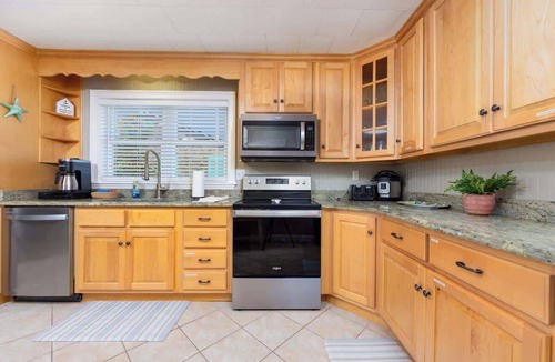 Kill Devil Hills House | Heated Pool, Hot Tub, 4Min Walk to Beach