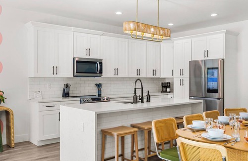 St. Petersburg - Clearwater House | Heated Pool, Pickleball, PuttPutt, Game Room & More! Main Home + Guest House