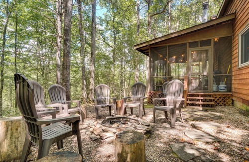 Sautee Nacoochee Cabin | Helen Area Rustic Retreat ~ 5 Miles to Main Street