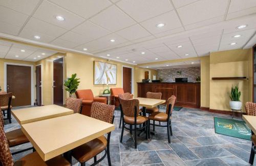 Galloway House | Hibiscus Inn & Suites