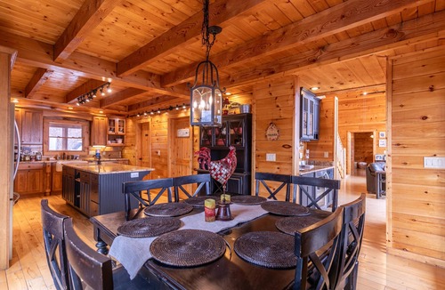 Deep Gap Cabin | Hidden Ridge - Hot Tub, Pool Table, Ping Pong, Great Views
